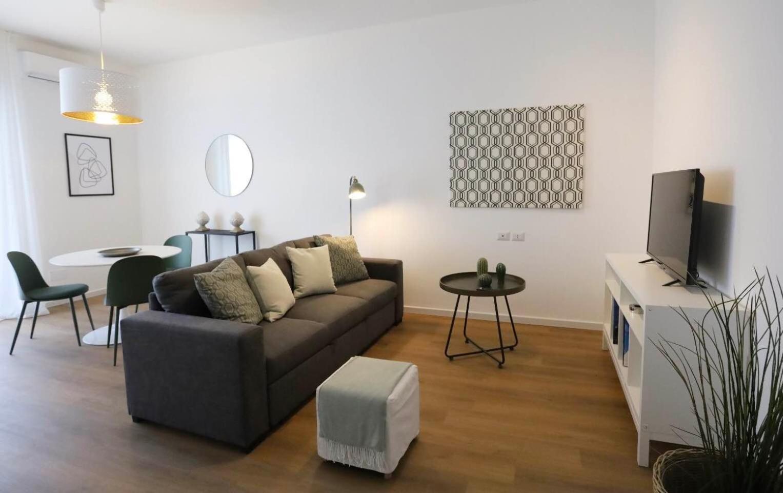 Ferienwohnung Lapigna Valenzano Exterior foto