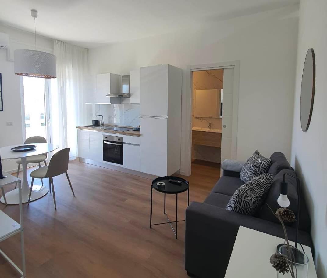 Ferienwohnung Lapigna Valenzano Exterior foto