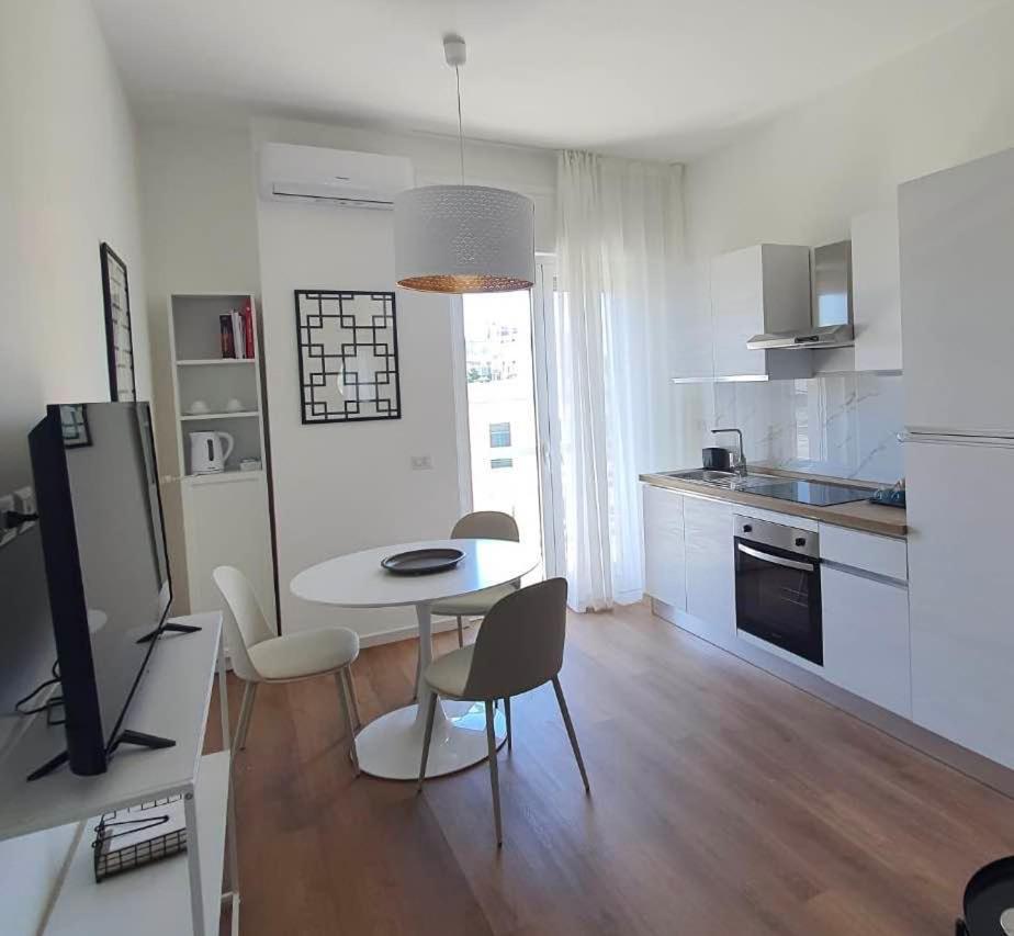 Ferienwohnung Lapigna Valenzano Exterior foto