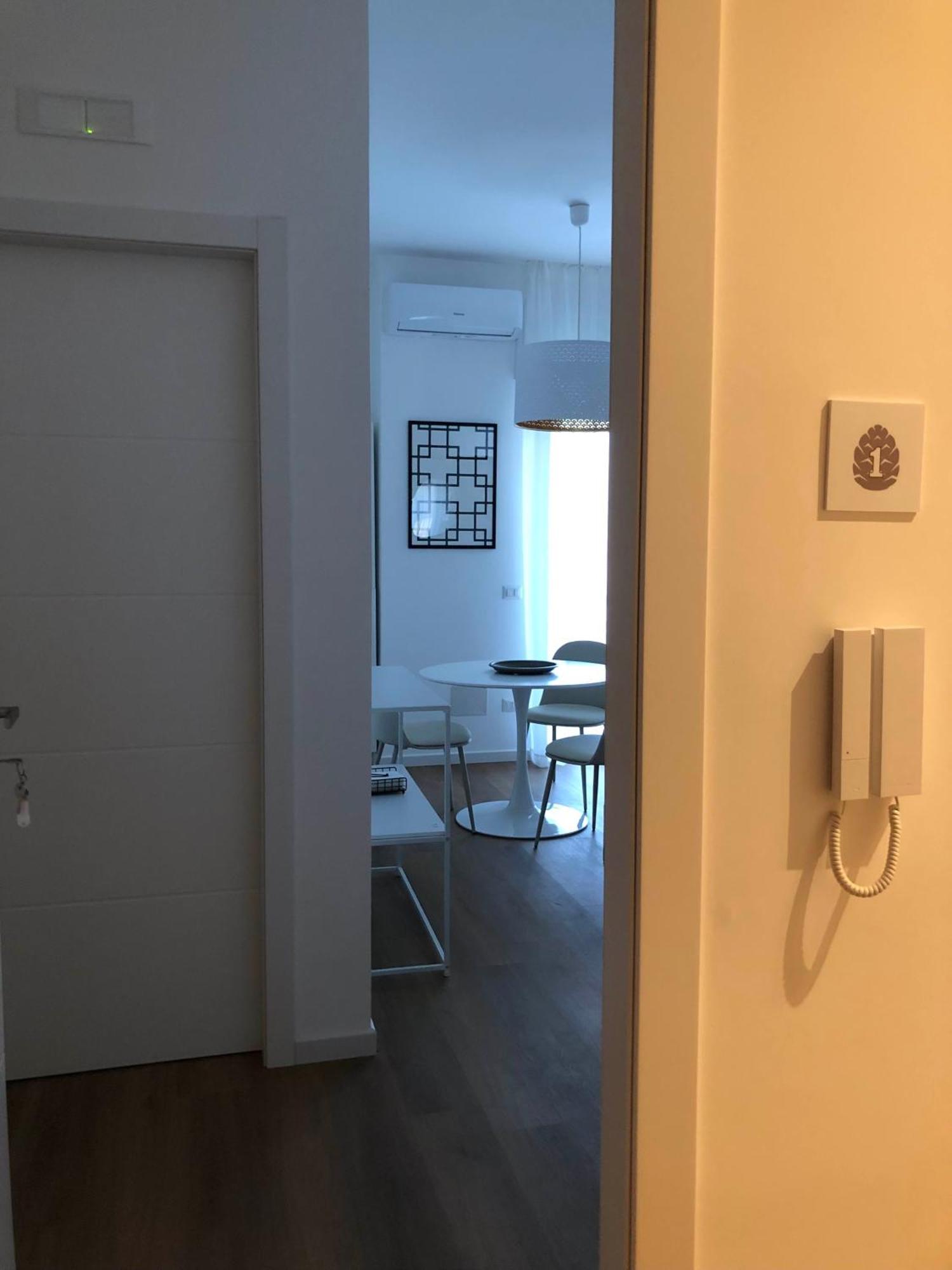 Ferienwohnung Lapigna Valenzano Exterior foto